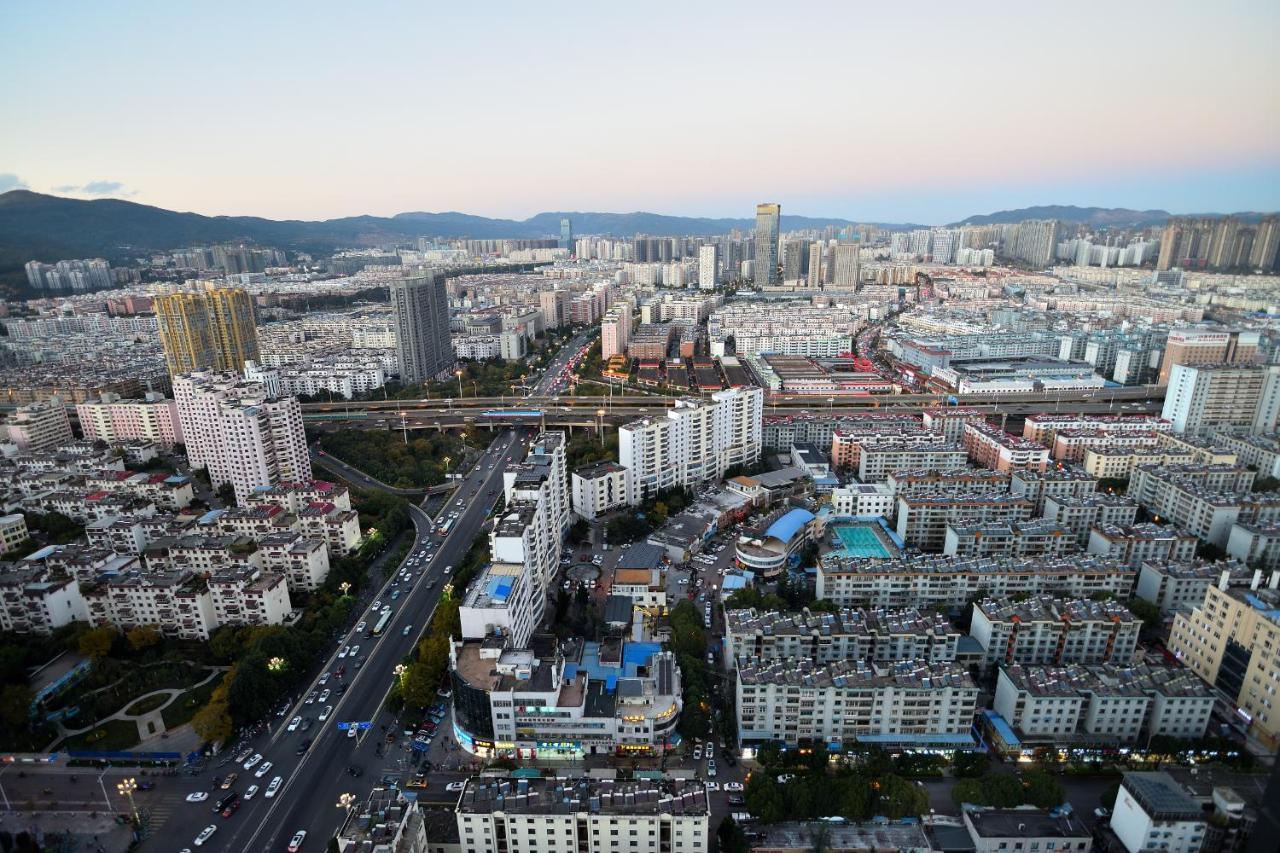 Kunming Hotel High Sky View Apartment ภายนอก รูปภาพ